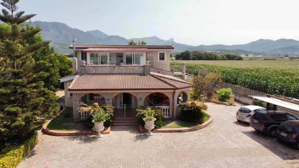 B&B Levante Paestum Mattine Екстер'єр фото